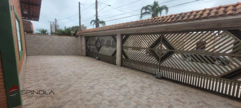 Imagem Casa com 3 dormitórios à venda, 132 m² por R$ 1.100.000,00 - Balneário Flórida - Praia Grande/SP