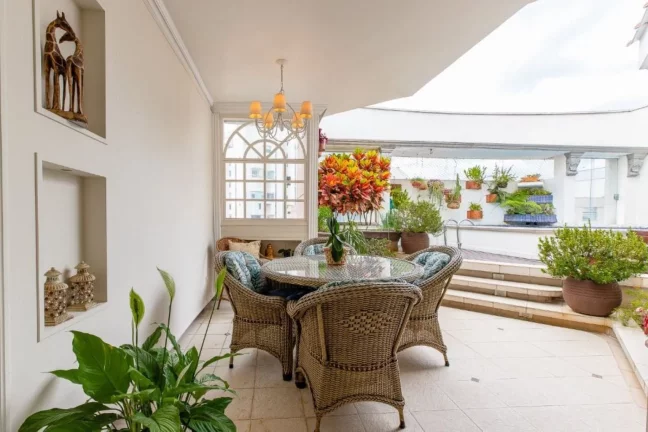 Imagem Para quem procura um lazer completo com conforto de um restaurante particular, você precisa conhecer esta cobertura!
