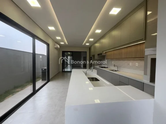 Imagem Maravilhosa casa térrea, acabamento de primeira, com 4 suítes todas com armários e ar condicionad...