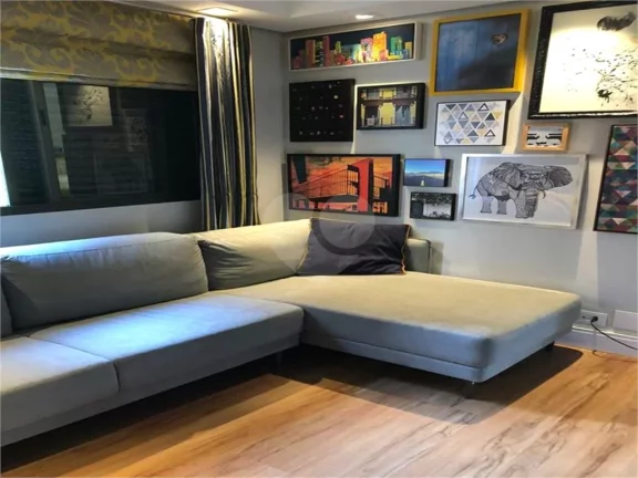 Imagem Apartamento à venda com 3 quartos, sendo 1 suíte, no condomínio Ouro Preto, São Paulo - SP