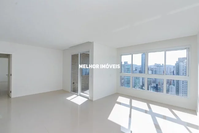 Imagem Apartamento Alto Padrão, 2ª Quadra Mar com 03 Suítes