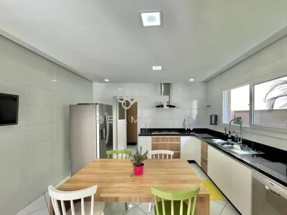 Imagem Casa Moderna no Condomínio Vintage com 4 suítes, gourmet, piscina !!!