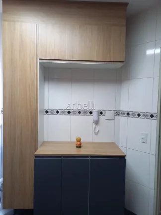 Imagem Apartamento com 56m², mobiliado, sala living com sacada, 02 Dormitórios com armários planejados, ...