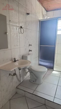 Imagem Casa para locação - 2 dormitórios e vaga de garagem