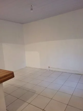 Imagem Chácara 1000m² à Venda em Jambeiro