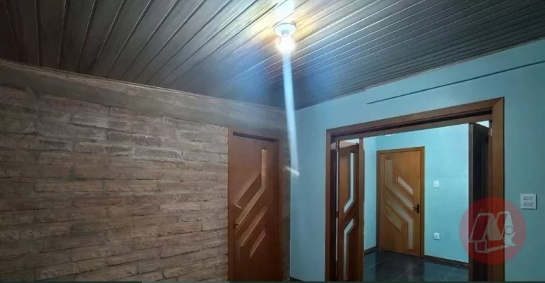 Imagem Casa com 2 dormitórios para alugar, 100 m² por R$ 2.888,00/mês - Jardim Itu Sabará - Porto Alegre/RS
