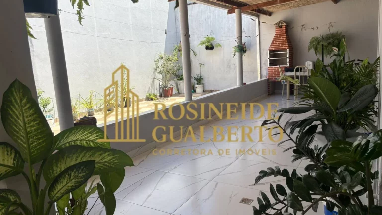 Imagem CASA COM 4 DORMITÓRIOS E 2 SUÍTES PRAIA MARTIM DE SÁ