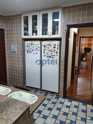 Imagem INCRÍVEL SOBRADO C/03 QUARTOS,SENDO 1 SUITE, SALA AMPLA , 03 BANHEIROS ,3 VAGAS , COM 202 M². VILA FLORESTA -STO ANDRÉ