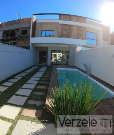 Imagem Casa / Sobrado para Venda em Camboriú / SC no bairro São Francisco de Assis