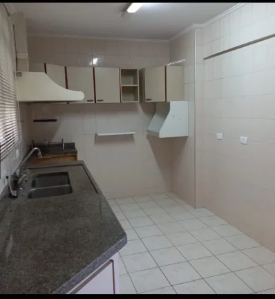 Imagem Apartamento - Centro - com 117 m2, com 03 dormitórios, comae, sendo uma suíte, ampla sala para 02 ...