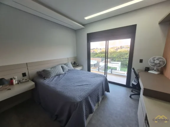 Imagem Casa Alto Padrão com 3 suítes e Piscina - Condomínio Brisas Jundiaí