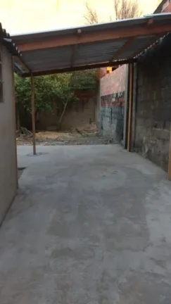Imagem Salão comercial à venda em Sorocaba-SP, Parque Vitória Régia: 2 salas, 3 banheiros, 3 vagas de garagem, 226m². Aproveite!