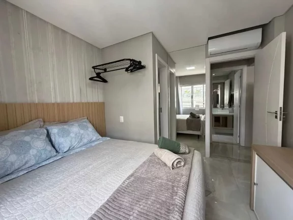 Imagem Apartamento reformado de 3 dormitórios sendo 2 suítes e 1 vaga - Balneário Camboriú/SC