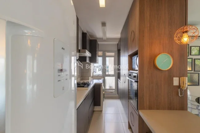 Imagem Com 83,60m² de área útil, este apartamento oferece ambientes integrados e climatizados que aliam ...