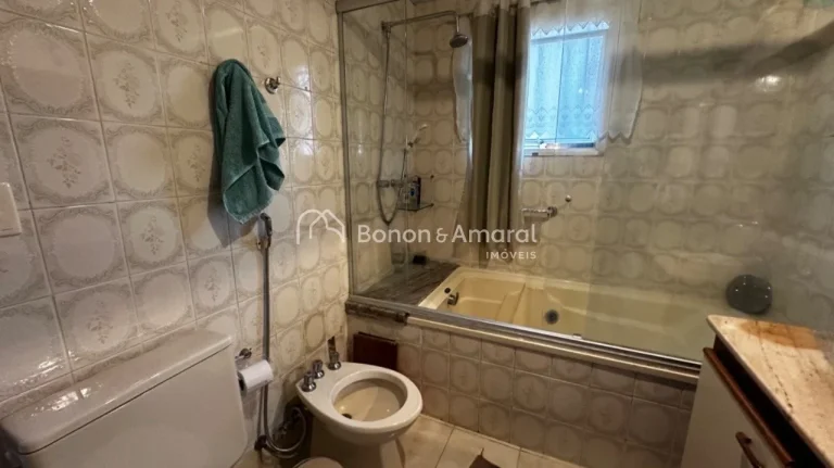 Imagem Amplo apartamento à venda no Jardim Chapadão em Campinas, em perfeito estado de conservação. O i...