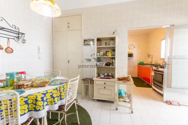 Imagem Apartamento à venda na Av Angélica com 144m2