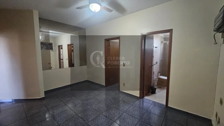 Imagem Apartamento mobiliado e reformado à venda no Centro Com 116,59 m²