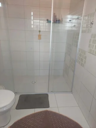 Imagem Casa Sobrado, 3 dormitórios ( 1 suíte), 6 vagas, Piscina - Bosque dos Eucaliptos - Sjc.