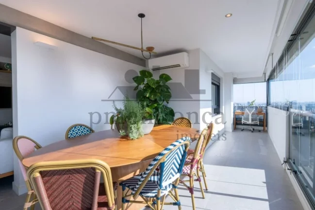 Imagem Apartamento em Pinheiros com 2 suítes e 2 vagas, 118m²