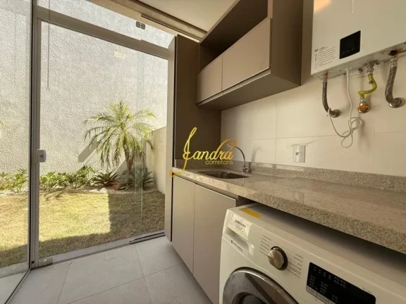 Imagem Maravilhoso sobrado geminado, finamente mobiliado e decorado novo