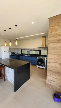 Imagem Casa em Condomínio para Venda em Cuiabá / MT no bairro Jardim Imperial