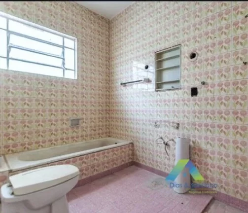 Imagem Sobrado a venda com 03 quartos 03 vagas - Proximo ao metro