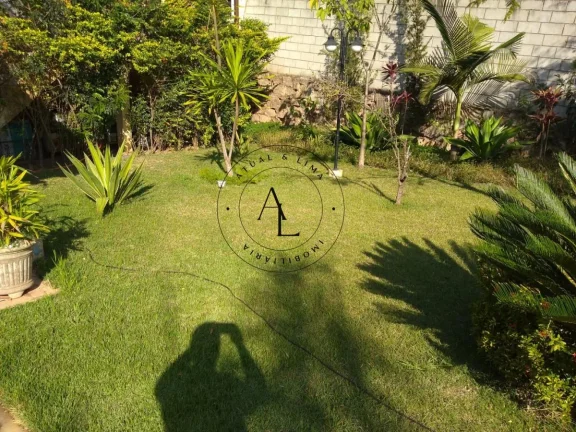 Imagem Chácara à Venda com Charmoso Chalé para Visitas - Conforto e Tranquilidade!