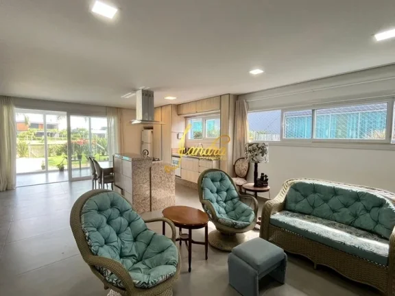 Imagem Sobrado Beira Lago, com 04 suites e piscina aquecida