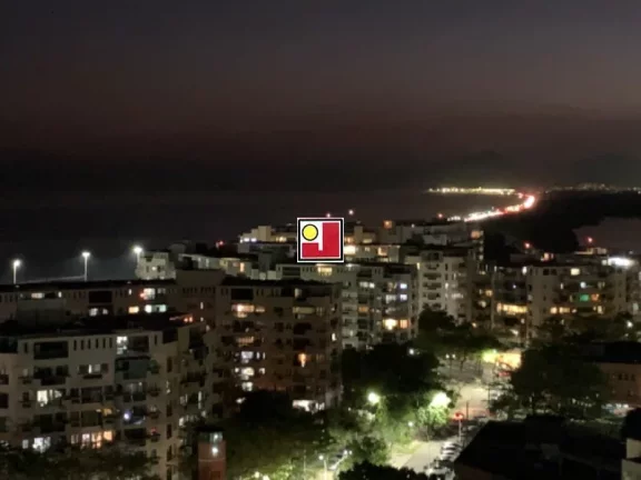 Imagem Vendo 2Q(1S), depd, alto, vista mar e lagoa, R$1.500.000,00, luxuoso, clean, decoração maravilhosa, porcelanato, ônibus, clube, tênis, squash, piscina