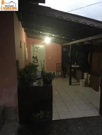 Imagem Casa de Alvenaria à venda em Joinville, bairro Vila Nova.