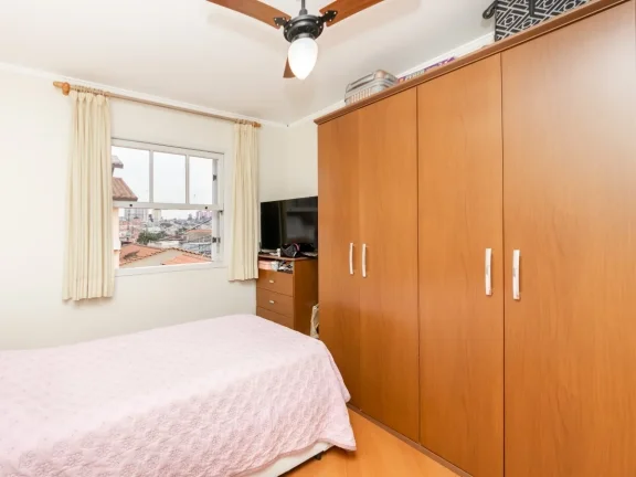 Imagem Casa Residencial - 131M², 3 Dorms, 1 Suíte, 2 Vagas Determinadas, Mobiliado, Academia, Churrasqueira.