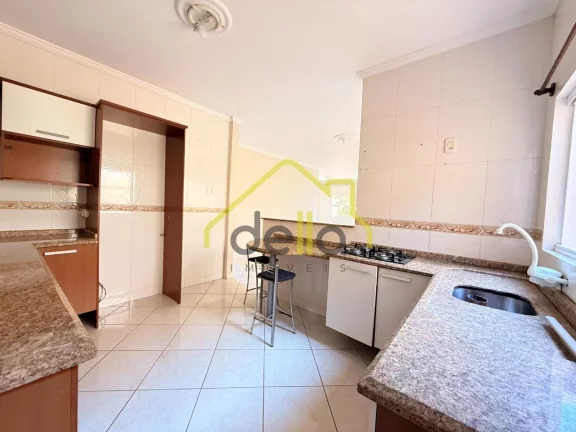 Imagem Excelente Casa Plana Averbada no Iririú próxima do Colégio Santo Antônio!!