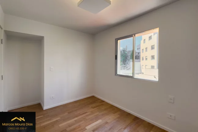 Imagem Apartamento no Alto da Lapa REFORMADO com 2 Dormitórios e 1 Vaga Coberta. Edifício com Lazer