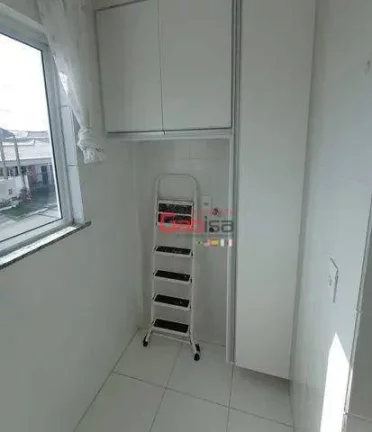 Imagem Apartamento com 3 dormitórios à venda, 103 m² por R$ 460.000 - Vila Sao Pedro - São Pedro da Aldeia/RJ