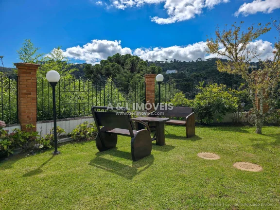 Imagem Casa à Venda na Aldeia Austríaca em Campos do Jordão - 6 Suítes e 640 m²