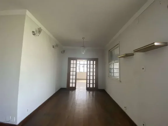 Imagem Casa Antiga com Alma e Charme no Coração de Barbacena!