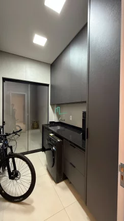 Imagem LINDA RESIDÊNCIA DE ALTO PADRÃO COM UM PROJETO DIFERENCIADO DISPONIVEL Á VENDA NO CENTRO DE FRANCA/SP