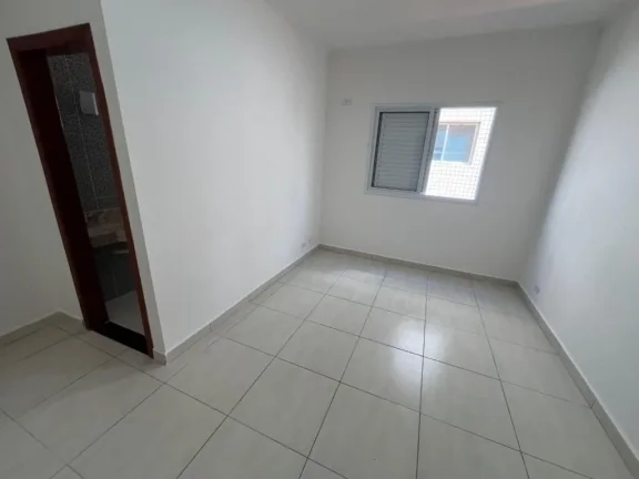 Imagem Espaçosa Casa Sobrado 3 Quartos na Guilhermina, Praia Grande
