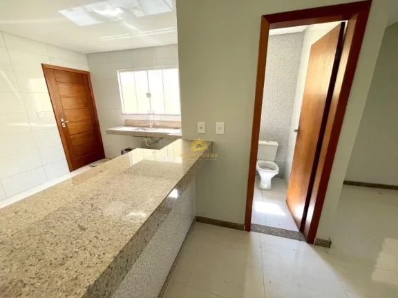 Imagem Casa Duplex à Venda em Itapebussu, Guarapari: Conforto e Proximidade à Praia do Morro
Descubra est...