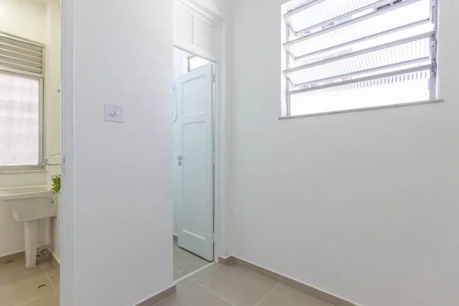 Imagem Apartamento 93M², 2Q, 1 Banheiro, 1 Vaga, Salão de Festas, Armários.