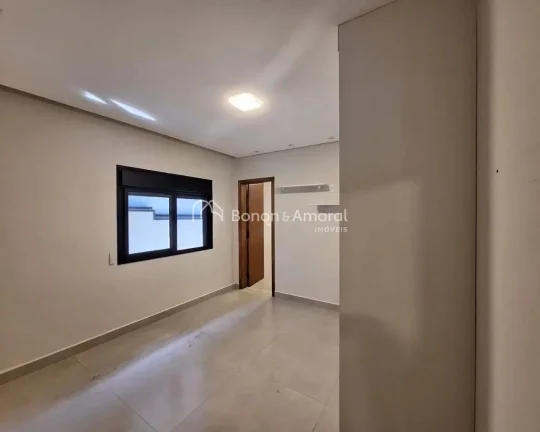 Imagem Encontre a casa dos seus sonhos no renomado Condomínio em Valinhos. Esta residência térrea, recé...
