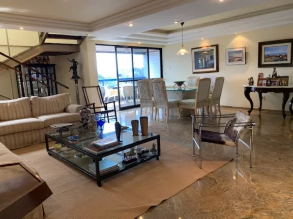 Imagem Cobertura Duplex 4/4, 3 Suítes, 380,00m2 04 Vagas Soltas, pega 05 Carros - no Charmoso Morro do Conselho - Rio Vermelho por apenas R$1.550.000,00