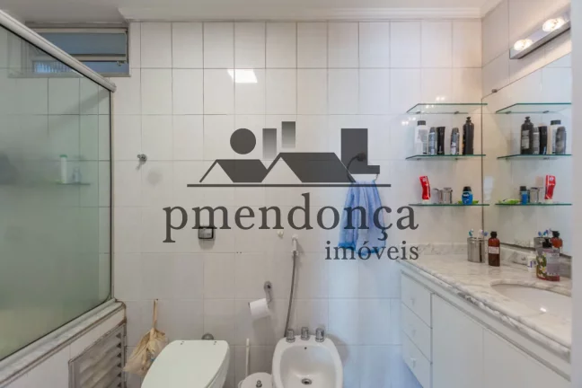 Imagem Apartamento com 150m² em Higienópolis, 3 quartos (1 suíte) e 1 vaga.