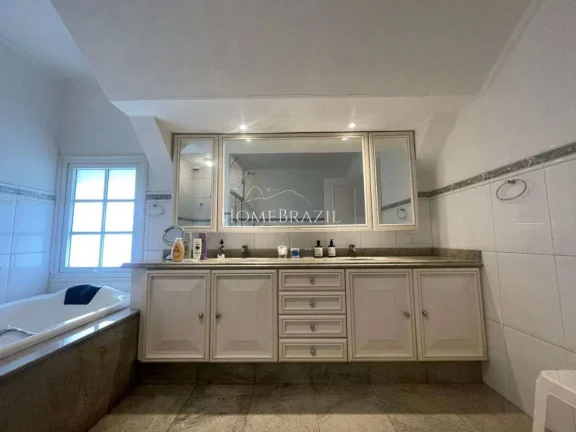 Imagem Casa à venda, com 4 quartos, 275m2