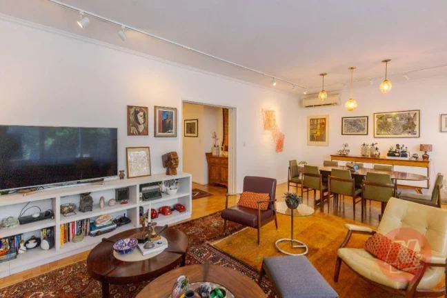 Imagem No Moinhos de Vento, 175 m² privativos, 3 dormitórios e suíte.