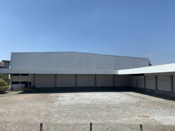 Imagem Galpão em Cotia - DISPONÍVEL PARA VENDA COM RENDA