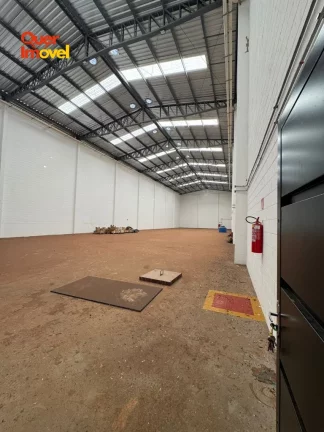 Imagem Galpão Comercial de Alto Padrão em Ribeirão Preto-SP, Recreio Anhangüera! 3 banheiros, 1.240m² de área. Locação já! Quer Imóvel Negócios Imobiliários!