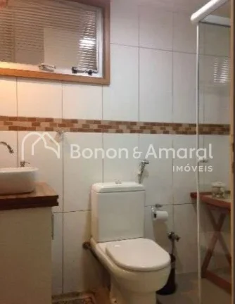 Imagem Excelente apartamento, totalmente reformado e bem localizado, com sala para dois ambientes e varanda...