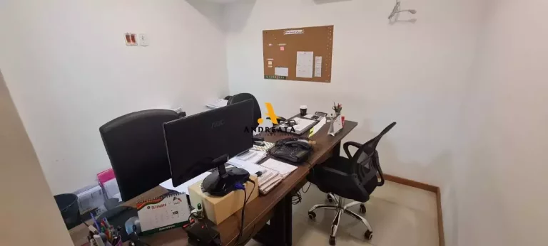 Imagem Barra Da Tijuca - Cond O2 Corporate - Vendo Maravilhosa Loja Triplex com 78m² totalmente reformada pronta para uso!