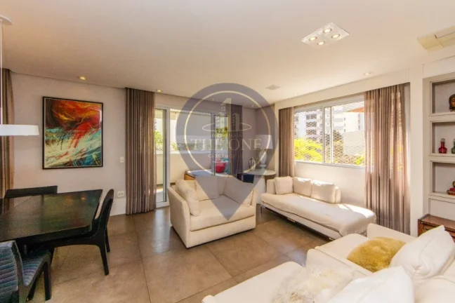 Imagem Apartamento de Luxo no Paraíso: 3 quartos, 3 suítes, 2 salas, 5 banheiros, 4 vagas de garagem, 220m² - São Paulo-SP